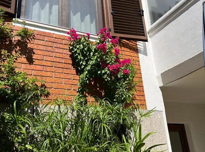 Sunny Val 1 Apartament