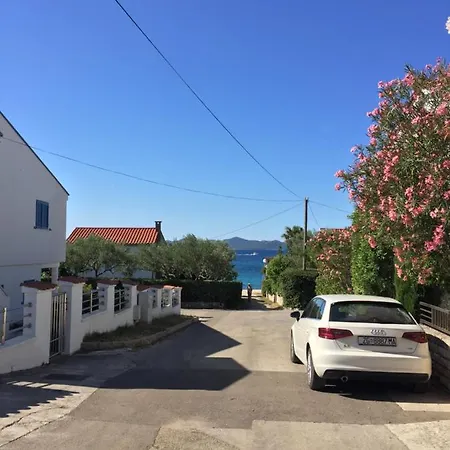Sunny Val 1 Apartment Petrcane